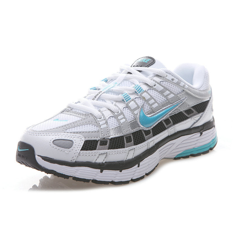 Les baskets Nike P-6000 allient un style rétro inspiré des années 2000 à une technologie moderne pour un look et un confort incomparables.