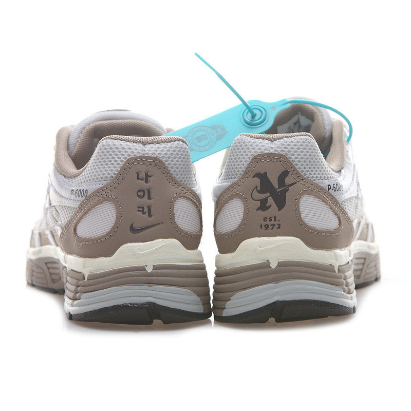 Les baskets Nike P-6000 allient un style rétro inspiré des années 2000 à une technologie moderne pour un look et un confort incomparables.
