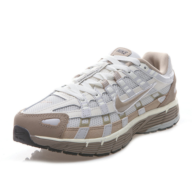 Les baskets Nike P-6000 allient un style rétro inspiré des années 2000 à une technologie moderne pour un look et un confort incomparables.