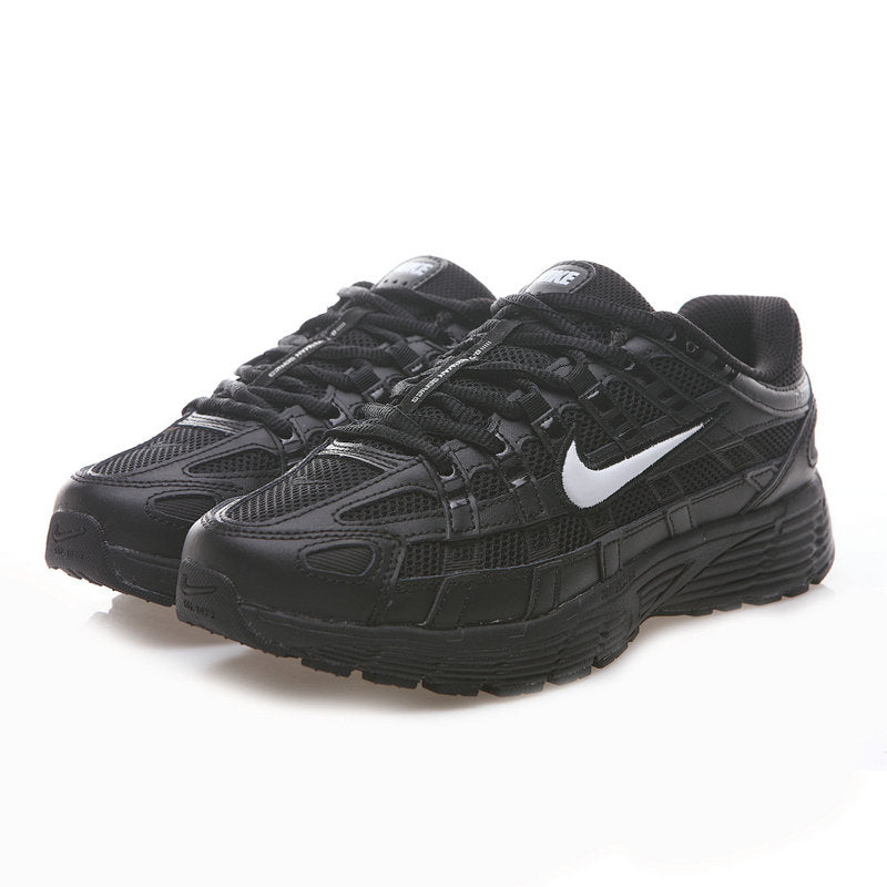 Les baskets Nike P-6000 allient un style rétro inspiré des années 2000 à une technologie moderne pour un look et un confort incomparables.