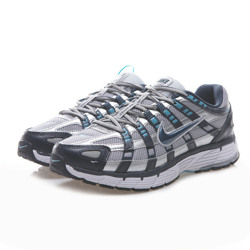 Les baskets Nike P-6000 allient un style rétro inspiré des années 2000 à une technologie moderne pour un look et un confort incomparables.