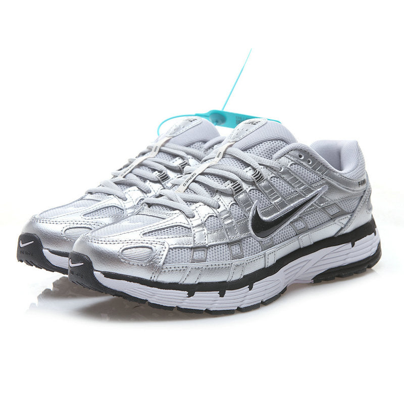 Les baskets Nike P-6000 allient un style rétro inspiré des années 2000 à une technologie moderne pour un look et un confort incomparables.