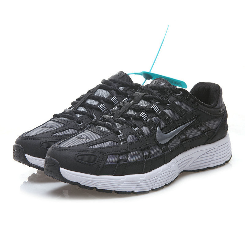 Les baskets Nike P-6000 allient un style rétro inspiré des années 2000 à une technologie moderne pour un look et un confort incomparables.