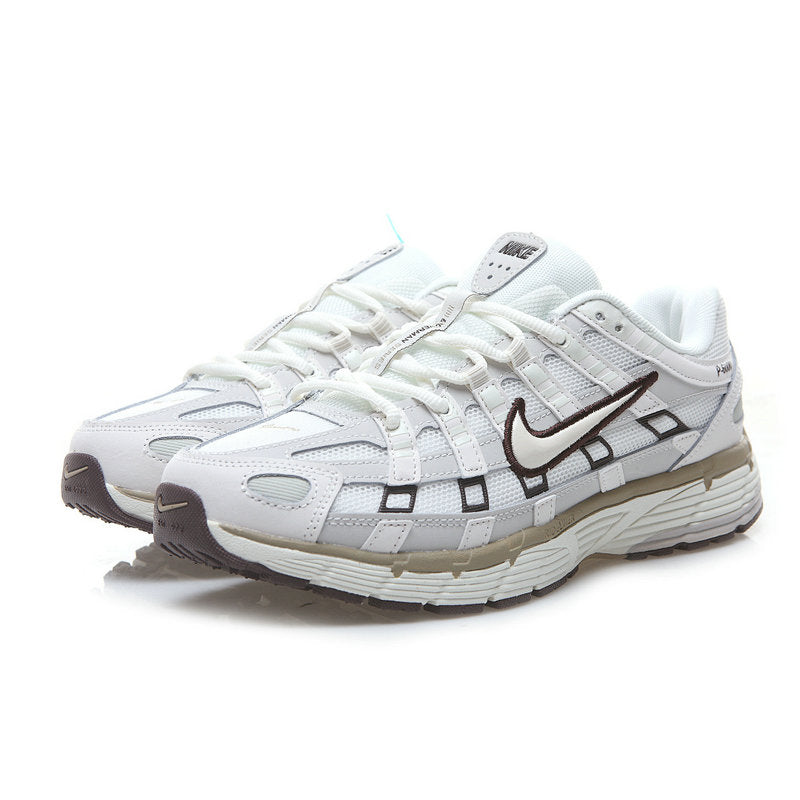 Les baskets Nike P-6000 allient un style rétro inspiré des années 2000 à une technologie moderne pour un look et un confort incomparables.