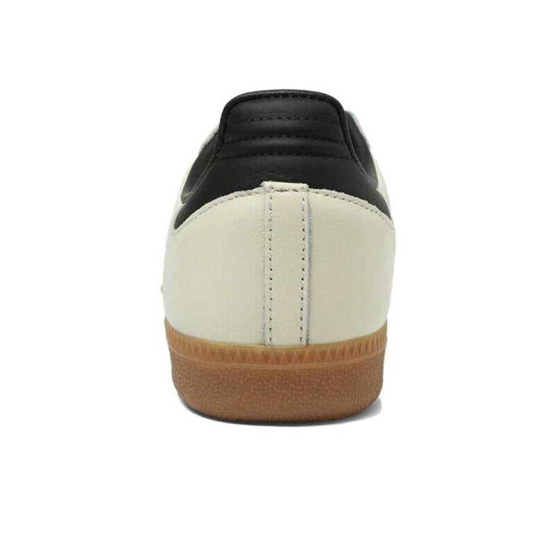 Adoptez le style intemporel avec les baskets adidas samba! Confort suprême et durabilité font de ces sneakers un choix incontournable pour le quotidien.