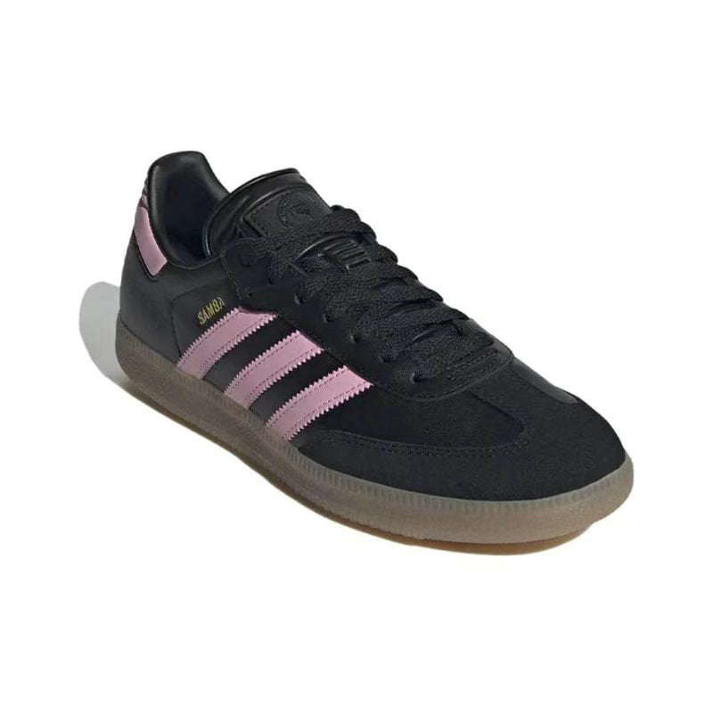 Adoptez le style intemporel avec les baskets adidas samba! Confort suprême et durabilité font de ces sneakers un choix incontournable pour le quotidien.