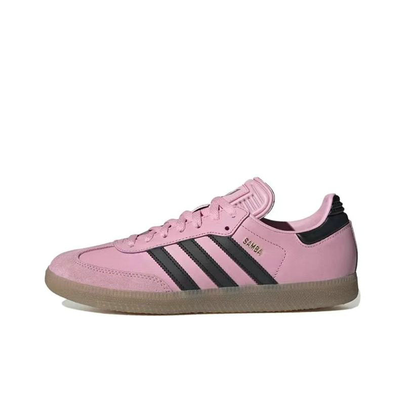 Adoptez le style intemporel avec les baskets adidas samba! Confort suprême et durabilité font de ces sneakers un choix incontournable pour le quotidien.