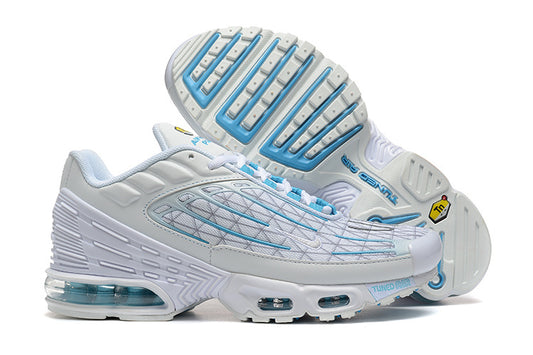 Les Baskets Nike TN air max Plus 3 incarnent un style emblématique et une performance supérieure.

Par ailleurs, leur design distinctif et leur utilisation