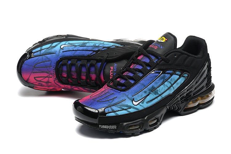 Les Baskets Nike TN air max Plus 3 incarnent un style emblématique et une performance supérieure.

Par ailleurs, leur design distinctif et leur utilisation