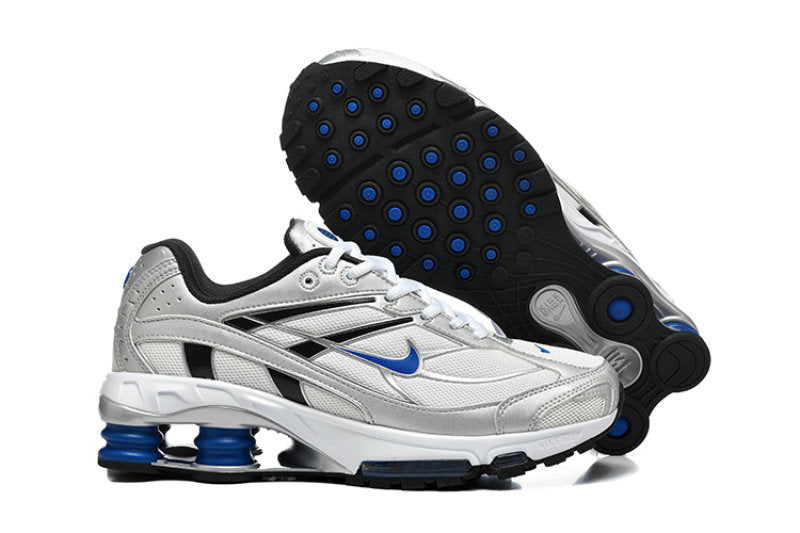 Les Baskets Nike Shox Ride 2 Supreme X incarnent un style emblématique et une performance supérieure.

Par ailleurs, leur design distinctif et leur utilisation