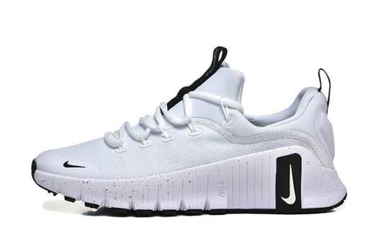 Découvrez les Baskets Nike Free Metcon 6, alliant puissance et flexibilité pour vos entraînements. Améliorez vos performances dès aujourd'hui!