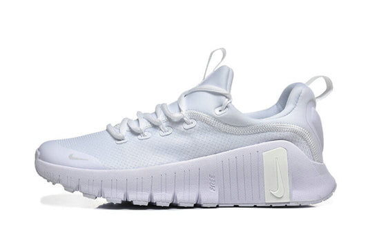 Découvrez les Baskets Nike Free Metcon 6, alliant puissance et flexibilité pour vos entraînements. Améliorez vos performances dès aujourd'hui!