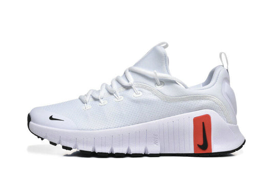 Découvrez les Baskets Nike Free Metcon 6, alliant puissance et flexibilité pour vos entraînements. Améliorez vos performances dès aujourd'hui!