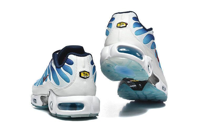 Les  Baskets Nike Air Max Tn incarnent un style emblématique et une performance supérieure.

 
Par ailleurs, leur design distinctif et leur utilisation de matériaux de haute qualité en font un choix incontournable.