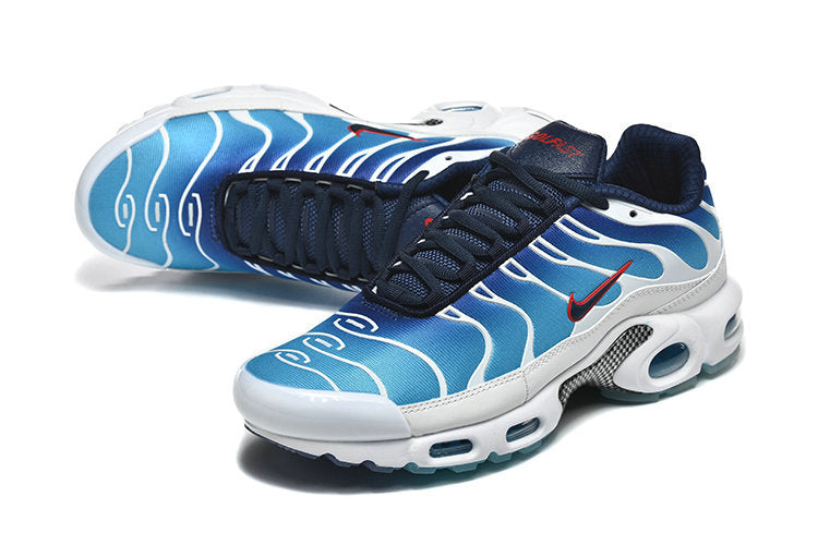 Les  Baskets Nike Air Max Tn incarnent un style emblématique et une performance supérieure.

 
Par ailleurs, leur design distinctif et leur utilisation de matériaux de haute qualité en font un choix incontournable.