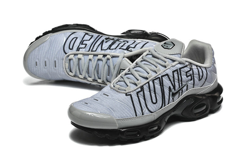 Les  Baskets Nike Air Max Tn incarnent un style emblématique et une performance supérieure.

 
Par ailleurs, leur design distinctif et leur utilisation de matériaux de haute qualité en font un choix incontournable.