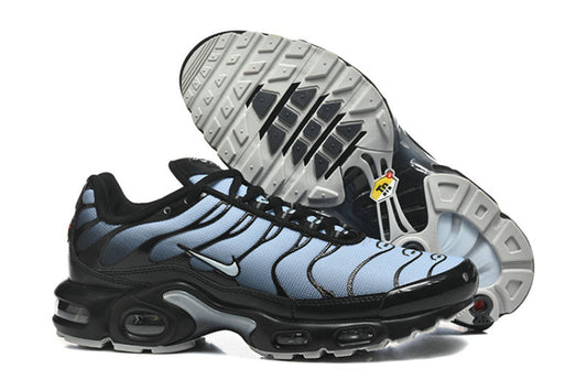 Les  Baskets Nike Air Max Tn incarnent un style emblématique et une performance supérieure.

 
Par ailleurs, leur design distinctif et leur utilisation de matériaux de haute qualité en font un choix incontournable.