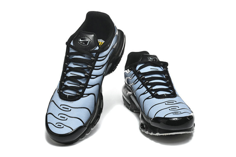 Les  Baskets Nike Air Max Tn incarnent un style emblématique et une performance supérieure.

 
Par ailleurs, leur design distinctif et leur utilisation de matériaux de haute qualité en font un choix incontournable.