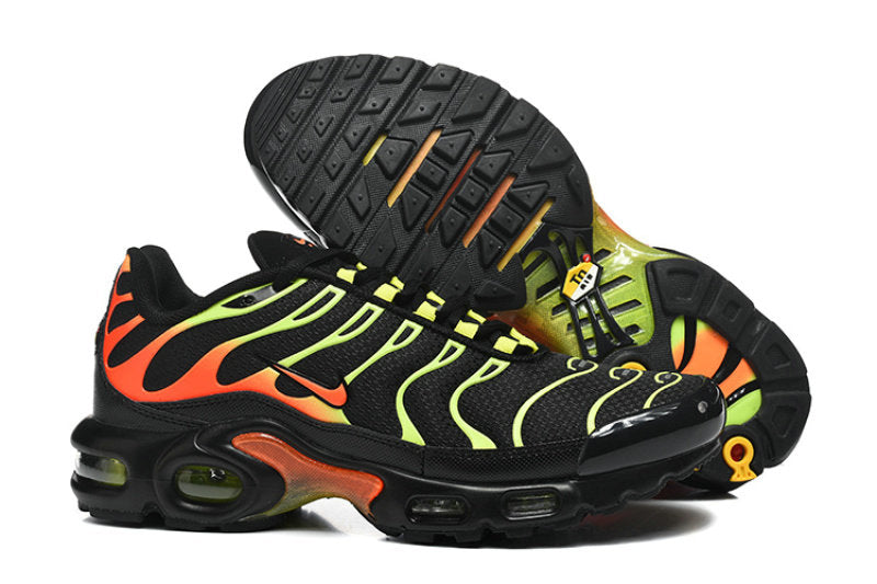 Les  Baskets Nike Air Max Tn incarnent un style emblématique et une performance supérieure.

 
Par ailleurs, leur design distinctif et leur utilisation de matériaux de haute qualité en font un choix incontournable.