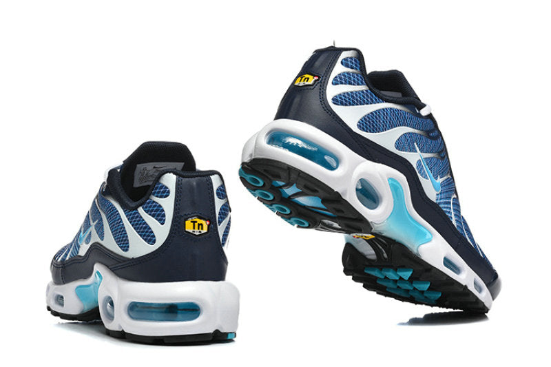 Les  Baskets Nike Air Max Tn incarnent un style emblématique et une performance supérieure.

 
Par ailleurs, leur design distinctif et leur utilisation de matériaux de haute qualité en font un choix incontournable.