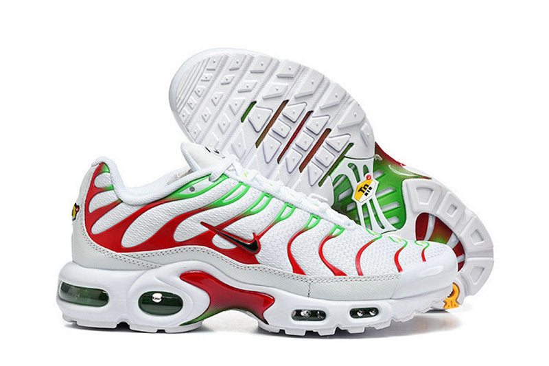 Les  Baskets Nike Air Max Tn incarnent un style emblématique et une performance supérieure.

 
Par ailleurs, leur design distinctif et leur utilisation de matériaux de haute qualité en font un choix incontournable.