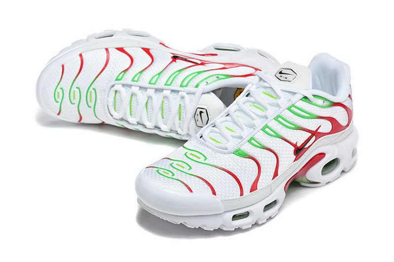 Les  Baskets Nike Air Max Tn incarnent un style emblématique et une performance supérieure.

 
Par ailleurs, leur design distinctif et leur utilisation de matériaux de haute qualité en font un choix incontournable.