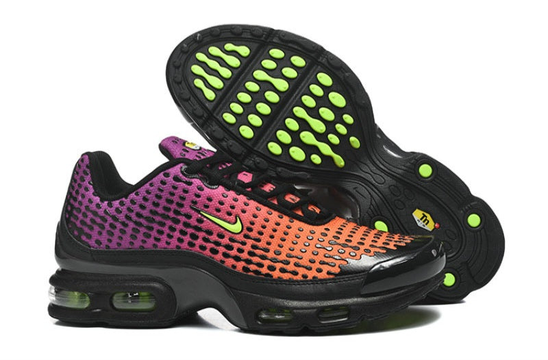 Les baskets Nike Air Max DN8 combinent innovation et design moderne pour offrir un style dynamique et une performance inégalée.pas cher . Le moins cher.