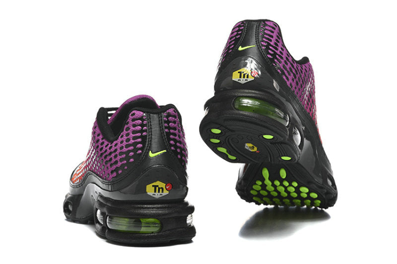 Les baskets Nike Air Max DN8 combinent innovation et design moderne pour offrir un style dynamique et une performance inégalée.pas cher . Le moins cher.