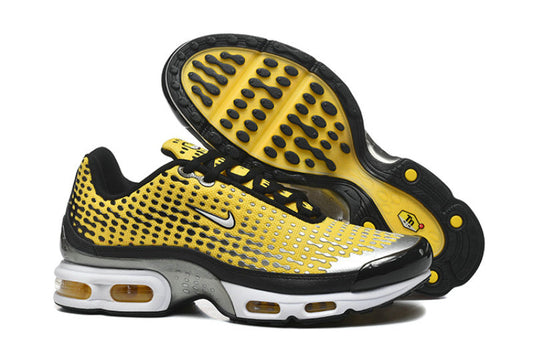 Les  Baskets Nike Air Max Tn incarnent un style emblématique et une performance supérieure.

 
Par ailleurs, leur design distinctif et leur utilisation de matériaux de haute qualité en font un choix incontournable.