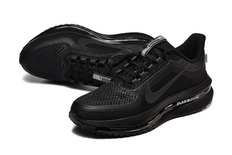 Les Baskets Nike Zoom pegasus combinent style et performance, offrant une expérience unique. Leur design élégant. Pas cher. Le moins Cher.