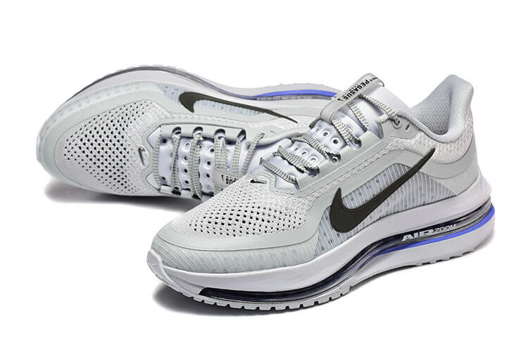 Les Baskets Nike Zoom pegasus combinent style et performance, offrant une expérience unique. Leur design élégant. Pas cher. Le moins Cher.