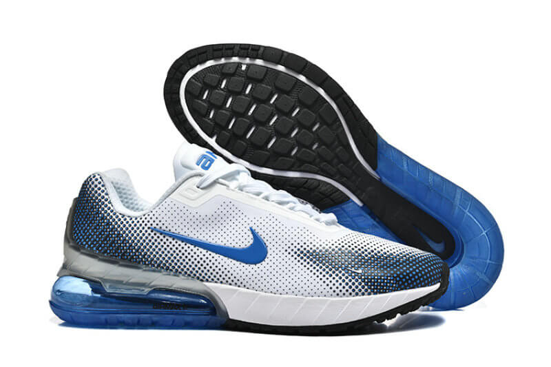 Découvrez les Baskets Nike Air Max Phoenix, un mélange parfait de design moderne et de confort. Essayez-les pour un pas léger !
