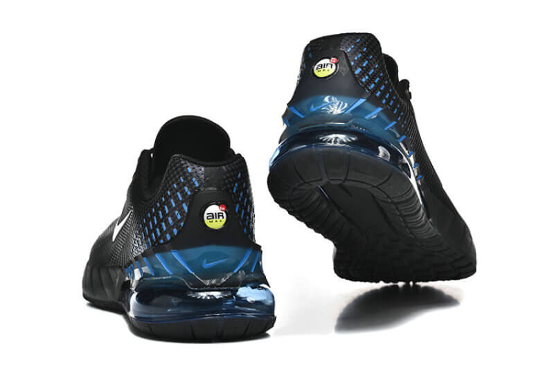 Découvrez les Baskets Nike Air Max Phoenix, un mélange parfait de design moderne et de confort. Essayez-les pour un pas léger !