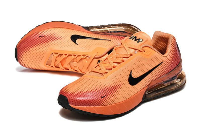 Découvrez les Baskets Nike Air Max Phoenix, un mélange parfait de design moderne et de confort. Essayez-les pour un pas léger !