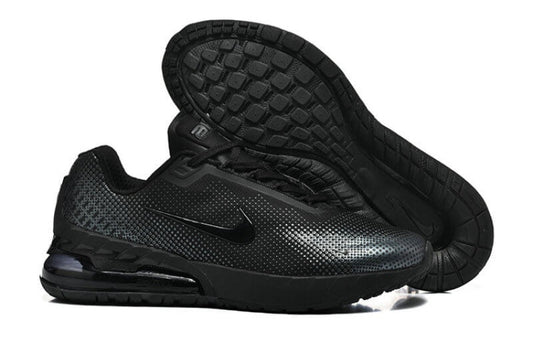 Découvrez les Baskets Nike Air Max Phoenix, un mélange parfait de design moderne et de confort. Essayez-les pour un pas léger !