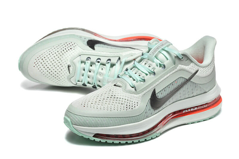 Les Baskets Nike Zoom pegasus combinent style et performance, offrant une expérience unique. Leur design élégant. Pas cher. Le moins Cher.