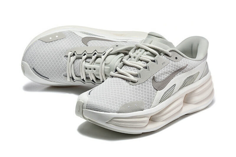 Les Baskets Nike Zoom pegasus combinent style et performance, offrant une expérience unique. Leur design élégant. Pas cher. Le moins Cher.