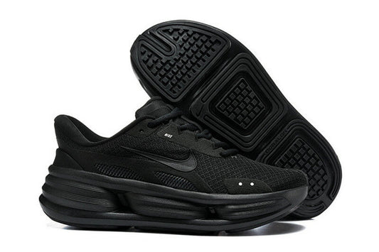 Les Baskets Nike Zoom pegasus combinent style et performance, offrant une expérience unique. Leur design élégant. Pas cher. Le moins Cher.