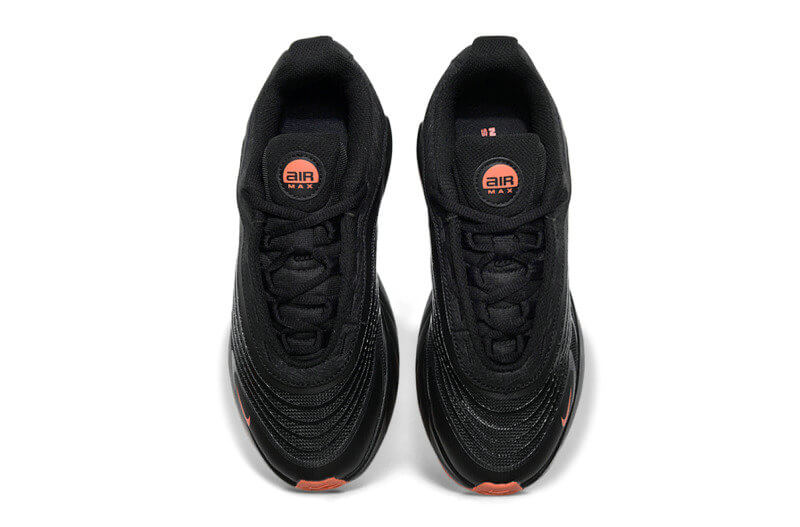 Découvrez les Baskets Nike Air Max Fire pour un style audacieux et un confort exceptionnel! Faites sensation avec chaque pas.🔥
