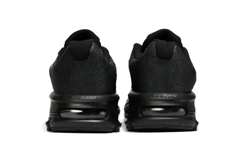 Découvrez les Baskets Nike Air Max Fire pour un style audacieux et un confort exceptionnel! Faites sensation avec chaque pas.🔥