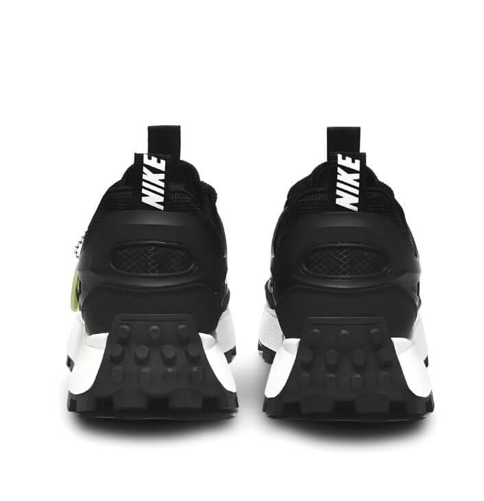Découvrez la Basket Nike Bailleli Black White, alliant confort et style. Son design bicolore noir et blanc est parfait pour toutes les occasions !