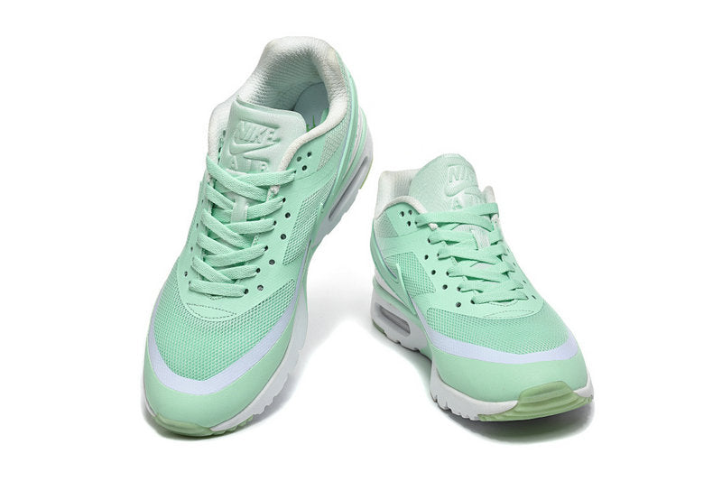 Les baskets Nike Air Max BW allient un style intemporel à un confort inégalé. Leur design classique  de haute qualité .pas Cher. le moins cher.
