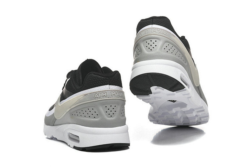 Les baskets Nike Air Max BW allient un style intemporel à un confort inégalé. Leur design classique  de haute qualité .pas Cher. le moins cher.