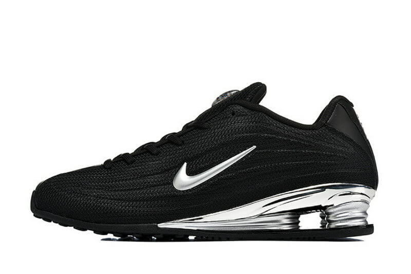 Les baskets Nike Shox NZ combinent style et performance pour les amateurs de mode et les athlètes.pas cher. Le moins cher.