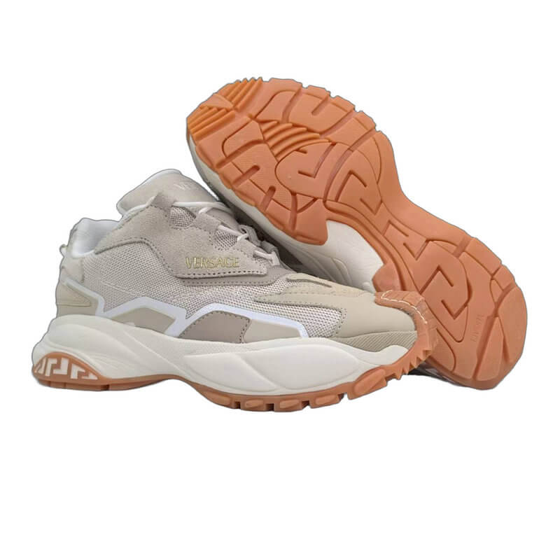 Les baskets sneakers Versace incarnent un style emblématique et un luxe italien.

 leur design audacieux.pas cher. Le moins cher.