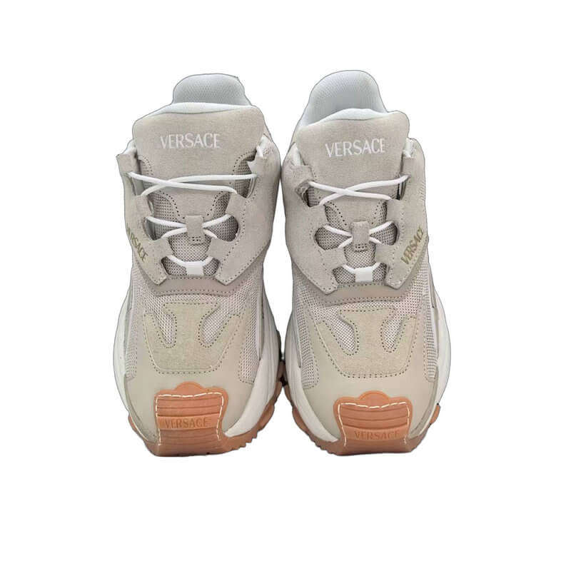 Les baskets sneakers Versace incarnent un style emblématique et un luxe italien.

 leur design audacieux.pas cher. Le moins cher.