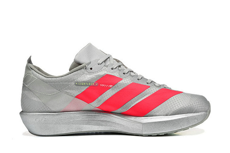 Repoussez vos limites avec les Baskets adidas Adios 9! Conception dynamique pour des performances maximales à chaque pas. Découvrez-les maintenant!