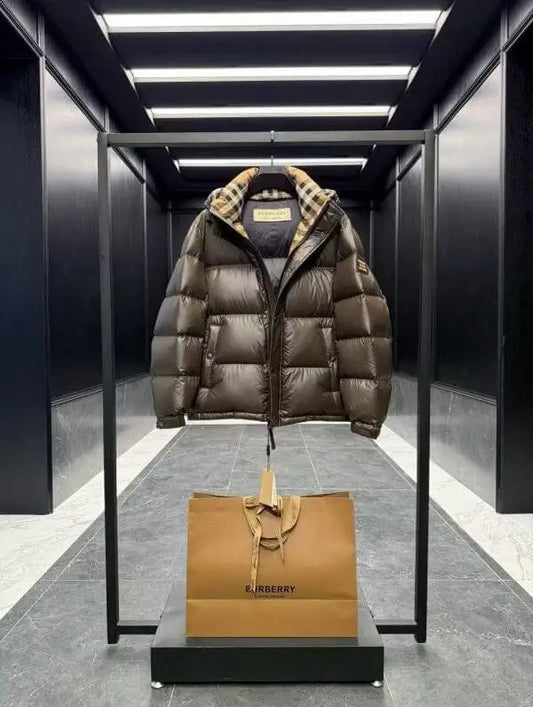Les Doudoune Burberry l'élégance et la qualité, offrant  expérience exceptionnelle.  design raffiné matériaux de haute qualité.pas cher. Le moins cher.