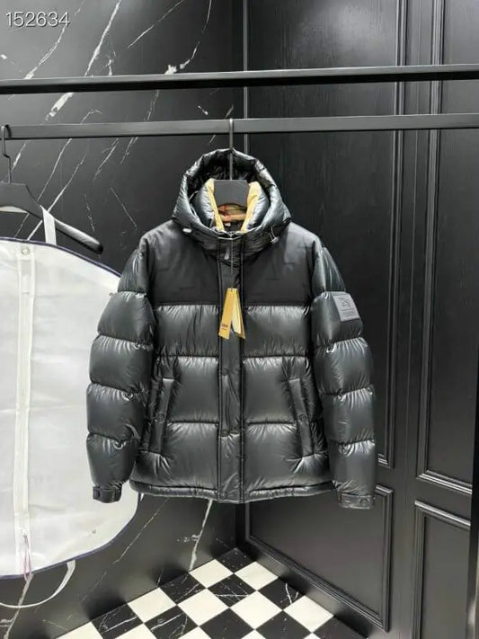 Les Doudoune Burberry l'élégance et la qualité, offrant  expérience exceptionnelle.  design raffiné matériaux de haute qualité.pas cher. Le moins cher.
