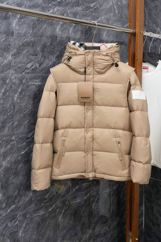 Les Doudoune Burberry l'élégance et la qualité, offrant  expérience exceptionnelle.  design raffiné matériaux de haute qualité.pas cher. Le moins cher.
